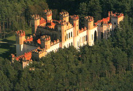 Palace in Kossovo, Belarus