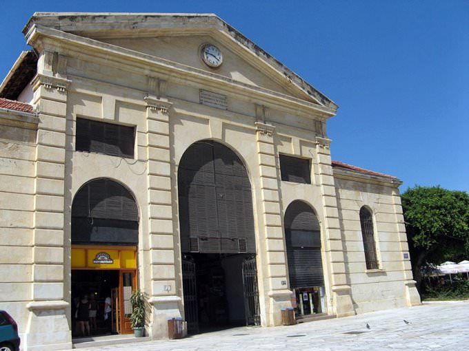 Municipal market