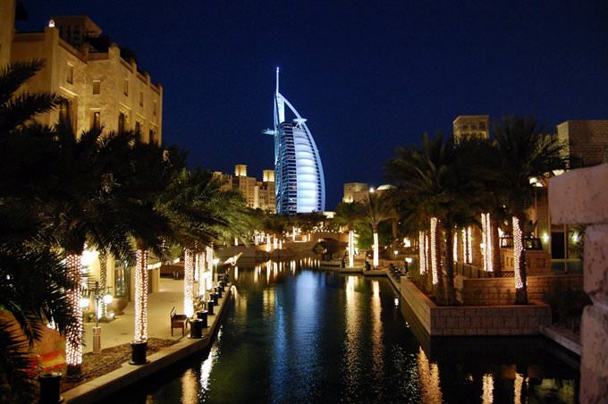 Souk Madinat and Burj Al Arab at night
