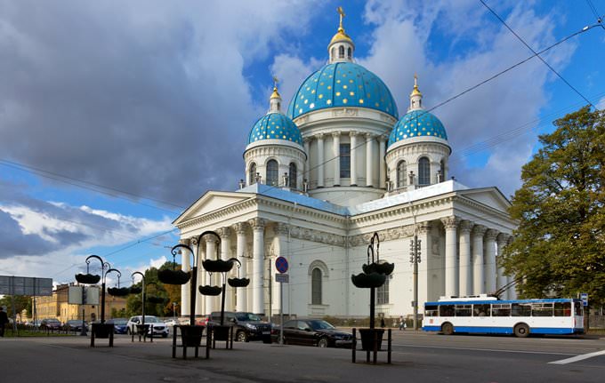 Rundfahrten In Sankt Petersburg Bemerkenswerte Architektur Denkmaler Schlosser Tempels Und Palaste