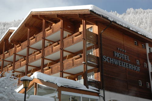 Отель Schweizerhof Gourmet & Spa Swiss Quality Hotel