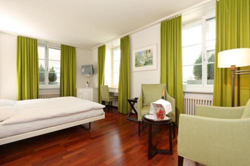 Отель Helmhaus Swiss Quality Hotel