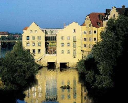 Отель SORAT Insel-Hotel Regensburg
