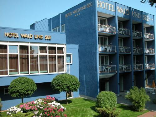 Отель Hotel Wald und See