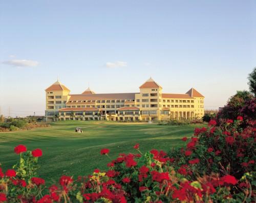 Отель Hilton Pyramids Golf Resort