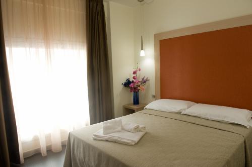 Отель Hotel 33 Baroni