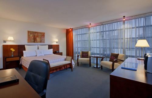 Отель Four Points By Sheraton Montevideo